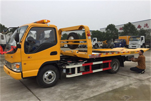 禄劝哪里有拖车服务